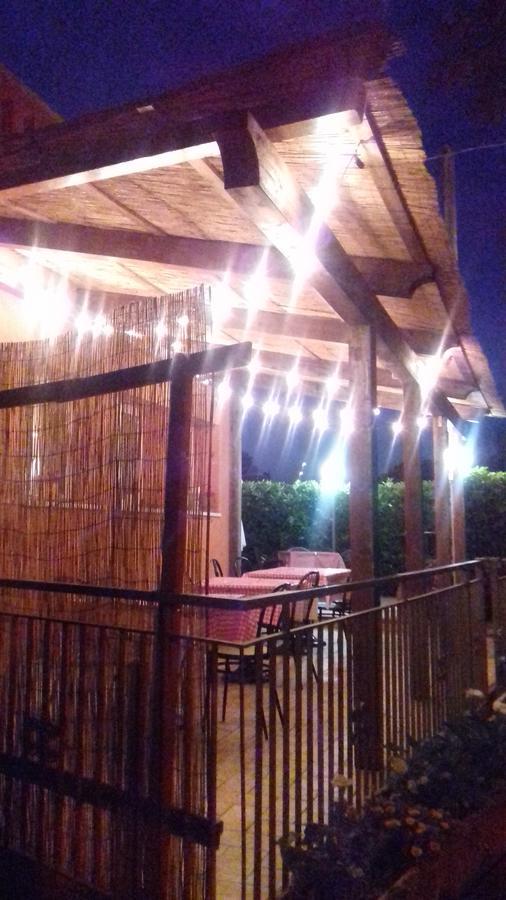 La Campagnola Trattoria Con Alloggio Misano Adriatico Exterior photo
